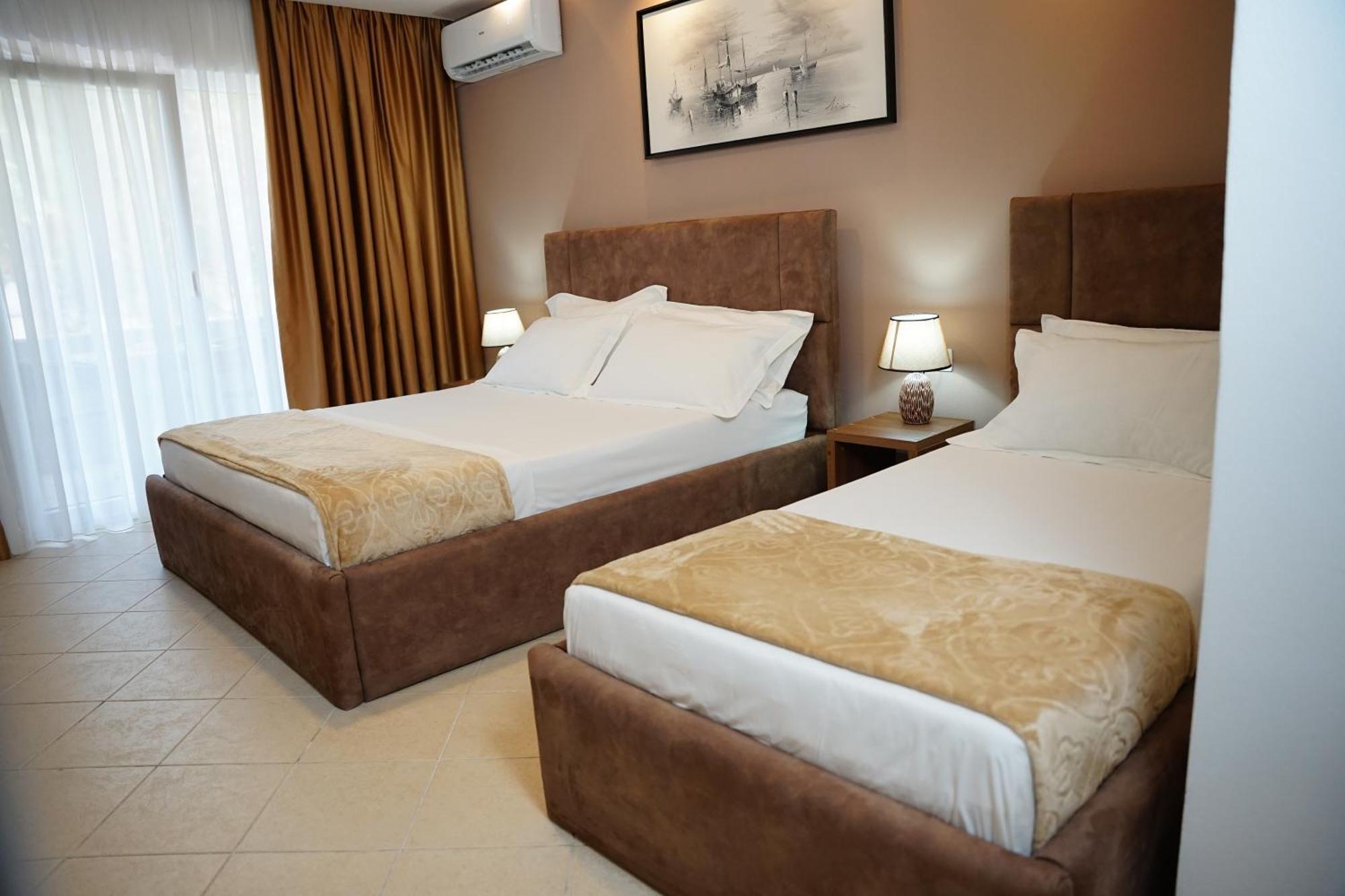 Atrium Deluxe Resort โกเลม ภายนอก รูปภาพ