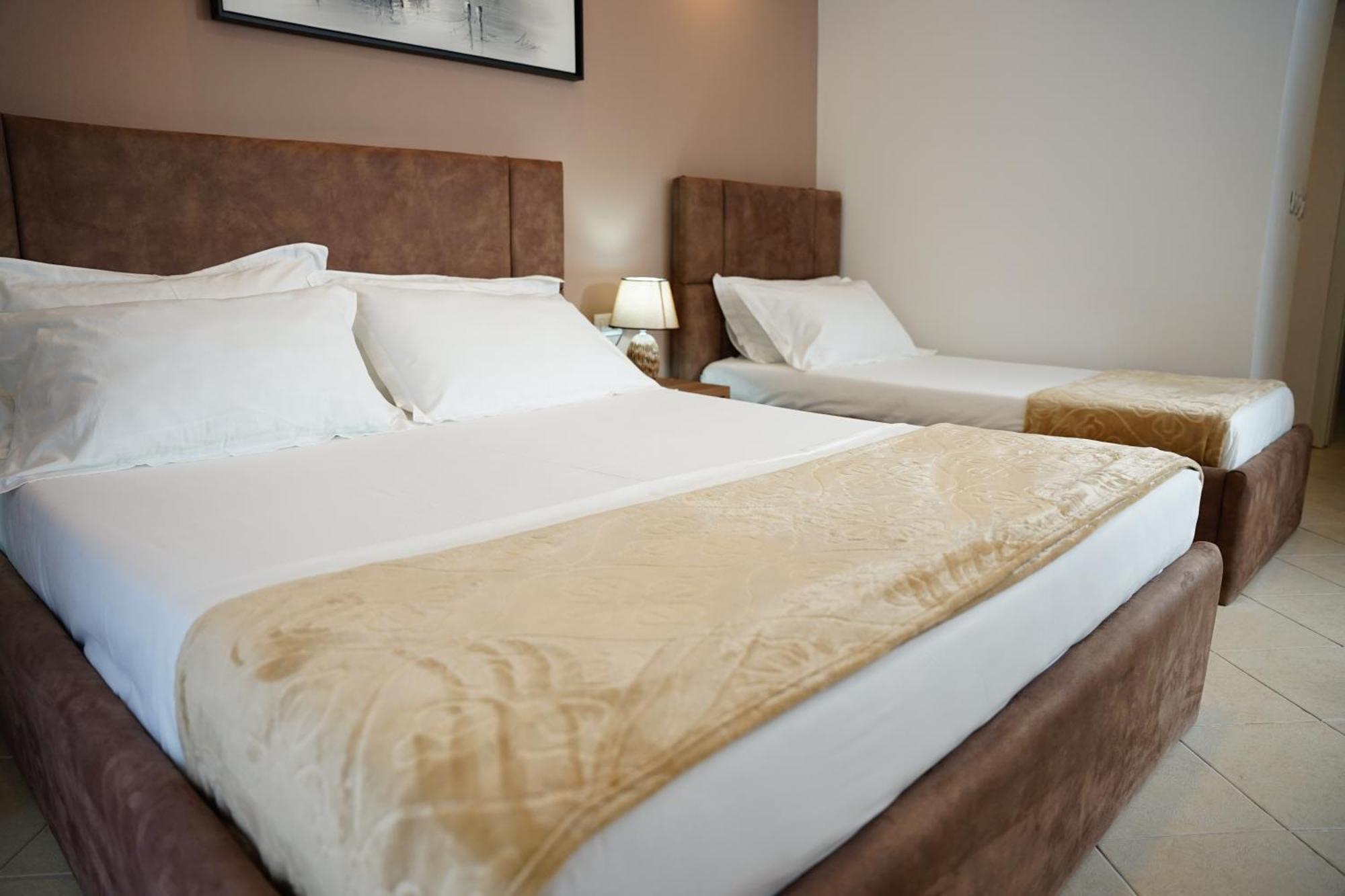 Atrium Deluxe Resort โกเลม ภายนอก รูปภาพ
